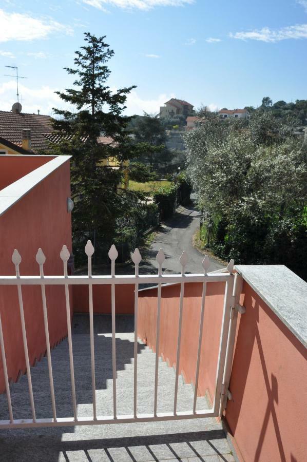 Villa Paolina Ceriale - App. 4 Posti Exteriör bild